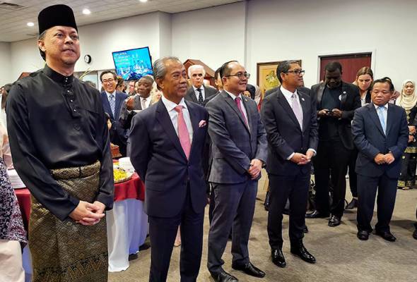 Muhyiddin saran negara maju bantu tanggung kos urus pelarian Muhyiddin saran negara maju bantu tanggung kos urus pelarian