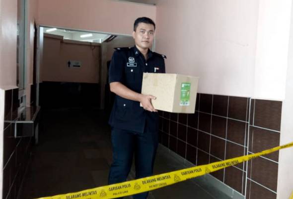 'Saya pam, darah melimpah' - Lelaki jumpa mayat bayi bertali pusat dalam mangkuk tandas 'Saya pam, darah melimpah' - Lelaki jumpa mayat bayi bertali pusat dalam mangkuk tandas