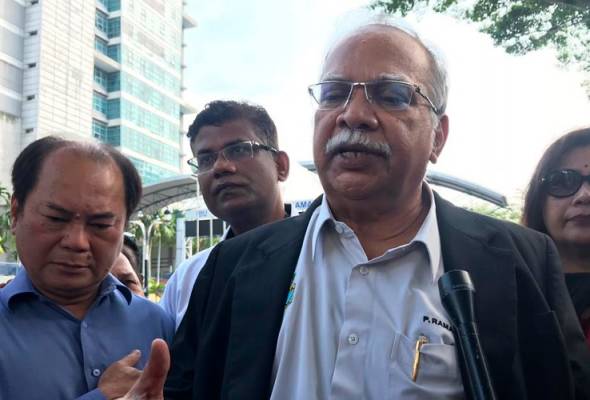 Ramasamy beri keterangan di Bukit Aman Ramasamy beri keterangan di Bukit Aman