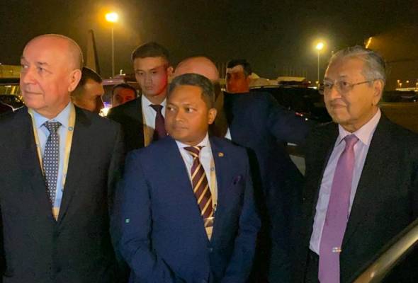 PM tiba di Azerbaijan bagi hadiri Sidang Kemuncak NAM ke-18 PM tiba di Azerbaijan bagi hadiri Sidang Kemuncak NAM ke-18