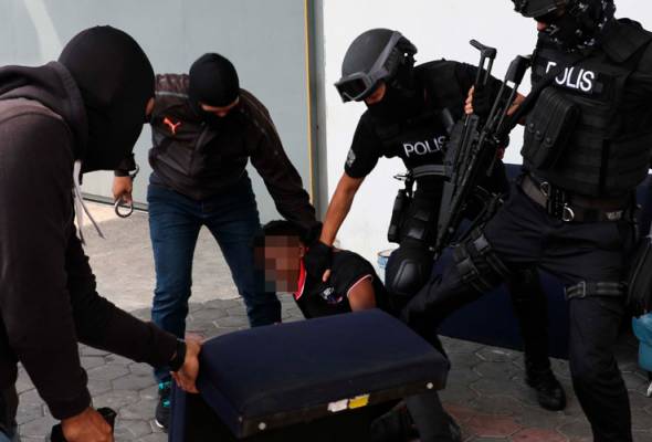 LTTE: Lima lagi suspek ditahan termasuk guru LTTE: Lima lagi suspek ditahan termasuk guru