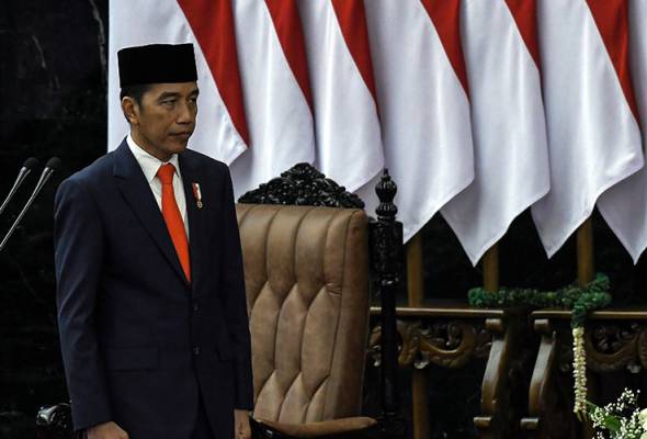 COVID-19 di Indonesia semakin membimbangkan, Jokowi ugut rombak Kabinet COVID-19 di Indonesia semakin membimbangkan, Jokowi ugut rombak Kabinet