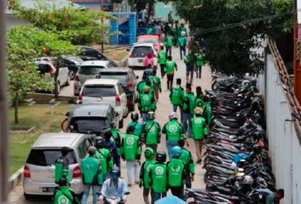 Tak mampu bayar bil hospital, penunggang e-hailing nekad bawa lari jenazah bayi Tak mampu bayar bil hospital, penunggang e-hailing nekad bawa lari jenazah bayi