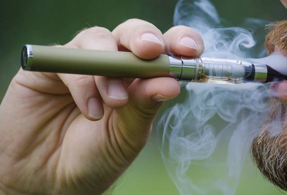 Peraturan kawal selia vape ambil kira kandungan cecair, penjualan di pasaran - Dr Lee Peraturan kawal selia vape ambil kira kandungan cecair, penjualan di pasaran - Dr Lee