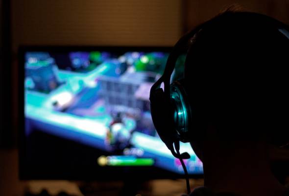 Remaja ketagih main 'game' meninggal dunia akibat strok Remaja ketagih main 'game' meninggal dunia akibat strok