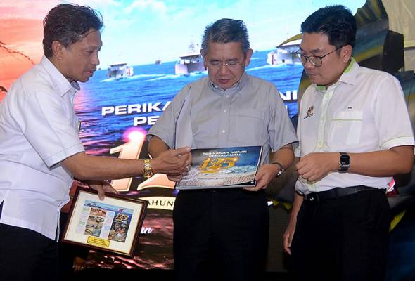 Urusan pemberian tender kepada Nafas belum muktamad - Salahuddin Urusan pemberian tender kepada Nafas belum muktamad - Salahuddin