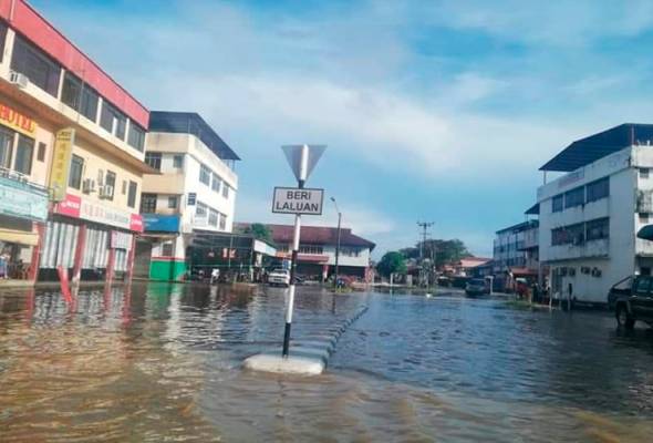 Air banjir dibimbangi semakin naik, penduduk Marudi diminta berwaspada Air banjir dibimbangi semakin naik, penduduk Marudi diminta berwaspada