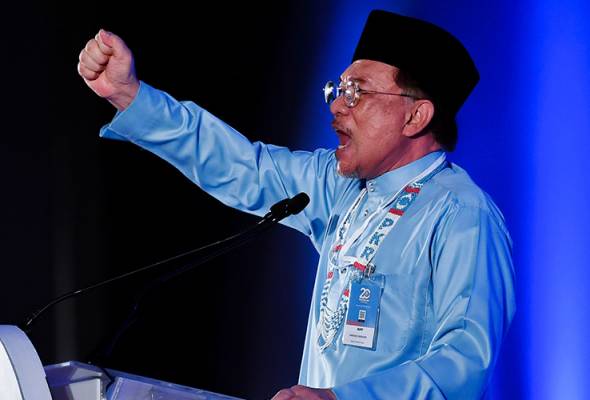Masa untuk berlembut sudah habis, tiada ruang untuk pengkhianat - Anwar Masa untuk berlembut sudah habis, tiada ruang untuk pengkhianat - Anwar