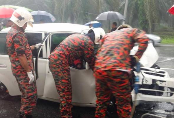 Lelaki maut kereta bertembung pacuan empat roda Lelaki maut kereta bertembung pacuan empat roda