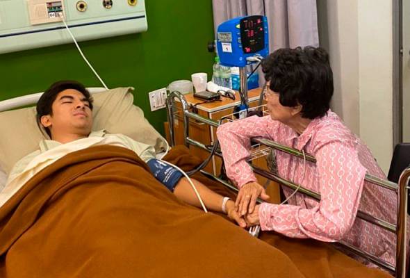 Siti Hasmah ziarah Syed Saddiq Siti Hasmah ziarah Syed Saddiq