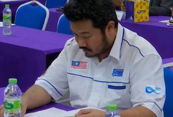 Megat Shahriman akan letak jawatan Megat Shahriman akan letak jawatan