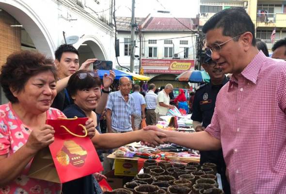 PRK Kimanis: Pecahkan legasi BN, tidak timbul isu kemerosotan undi - Azmin PRK Kimanis: Pecahkan legasi BN, tidak timbul isu kemerosotan undi - Azmin