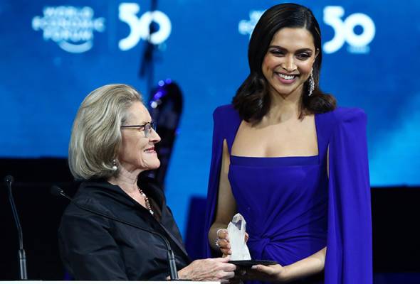 Davos 2020: Deepika Padukone terima anugerah Crystal Award WEF Davos 2020: Deepika Padukone terima anugerah Crystal Award WEF