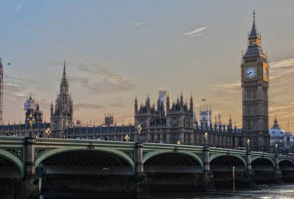 UK bangunkan pengesanan kontak rapat melalui Google, Apple UK bangunkan pengesanan kontak rapat melalui Google, Apple