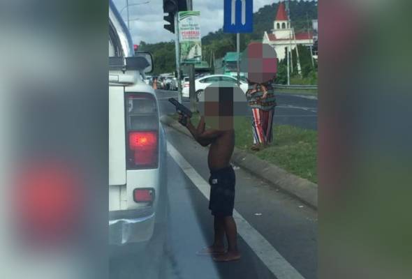 Padah acu pistol mainan ketika minta sedekah, 15 palauh ditahan di Lahad Datu Padah acu pistol mainan ketika minta sedekah, 15 palauh ditahan di Lahad Datu
