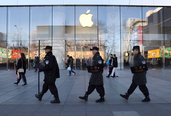 COVID-19: Saham Apple jatuh 3 peratus, jualan dan pengeluaran terjejas COVID-19: Saham Apple jatuh 3 peratus, jualan dan pengeluaran terjejas
