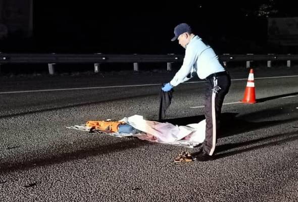 Gagal elak kereta rosak di lorong kecemasan, penunggang motosikal maut digilis bas Gagal elak kereta rosak di lorong kecemasan, penunggang motosikal maut digilis bas