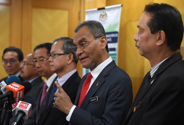 Koronavirus: Malaysia dan Singapura tubuh jawatankuasa kerja bersama Koronavirus: Malaysia dan Singapura tubuh jawatankuasa kerja bersama