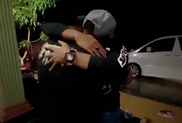 Tangisan Fad Bocey undang sebak Tangisan Fad Bocey undang sebak