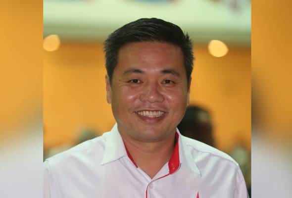 Kemukakan SD kalau benar cukup majoriti - DAP tempelak Ab Rauf Kemukakan SD kalau benar cukup majoriti - DAP tempelak Ab Rauf