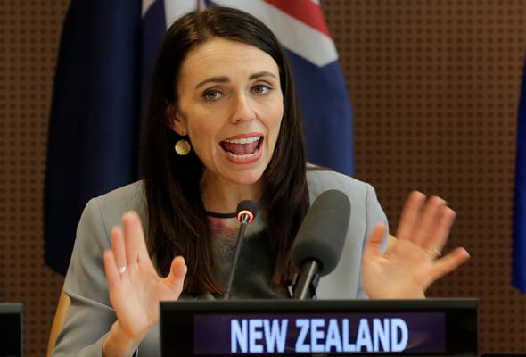 Pengurusan cemerlang COVID-19 beri kelebihan kepada Jacinda Ardern Pengurusan cemerlang COVID-19 beri kelebihan kepada Jacinda Ardern