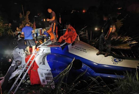 Helikopter milik PDRM terhempas di kem PGA Air Panas Tawau Helikopter milik PDRM terhempas di kem PGA Air Panas Tawau