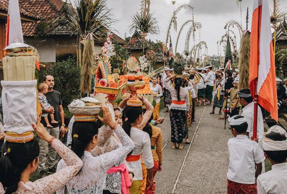 COVID-19 ragut kehebatan Pulau Dewata Bali, pihak berkuasa masih 'tutup pintu' COVID-19 ragut kehebatan Pulau Dewata Bali, pihak berkuasa masih 'tutup pintu'