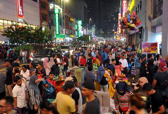 COVID-19: Refleksi ketidaksamarataan pekerjaan dan pendidikan isi rumah B40 COVID-19: Refleksi ketidaksamarataan pekerjaan dan pendidikan isi rumah B40