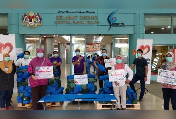 Tunku Azizah, Sultan Ibrahim berkenan beri sumbangan kepada hospital Tunku Azizah, Sultan Ibrahim berkenan beri sumbangan kepada hospital
