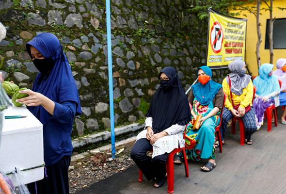 Kes positif COVID-19 di Indonesia kini 83,130, kematian 3,957 Kes positif COVID-19 di Indonesia kini 83,130, kematian 3,957