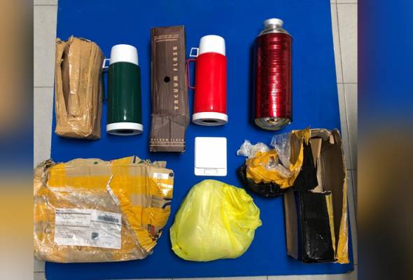 Polis Miri tahan lelaki terlibat edar dadah Polis Miri tahan lelaki terlibat edar dadah