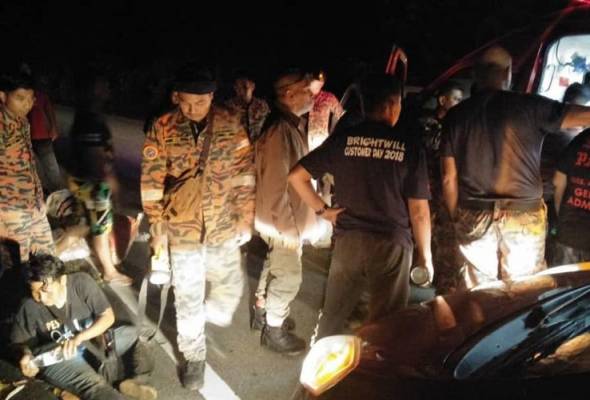 Empat pencari orkid sesat dalam hutan ditemui selamat Empat pencari orkid sesat dalam hutan ditemui selamat