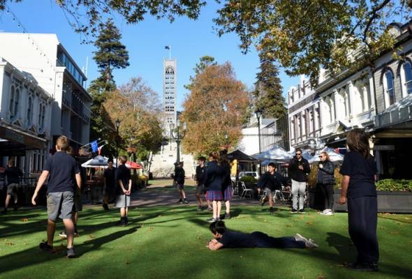 New Zealand catat dua kes baharu COVID-19 selepas 'rekod bersih' 24 hari New Zealand catat dua kes baharu COVID-19 selepas 'rekod bersih' 24 hari