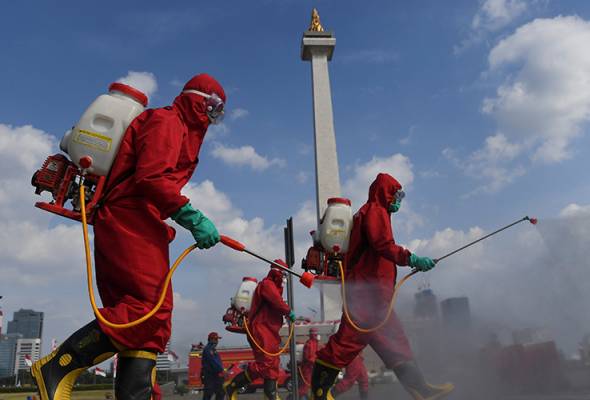 Kes positif COVID-19 di Indonesia melepasi 76,000 kes, kematian 3,656 orang Kes positif COVID-19 di Indonesia melepasi 76,000 kes, kematian 3,656 orang
