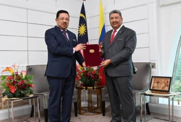 Two ministries get new secretaries-general Two ministries get new secretaries-general