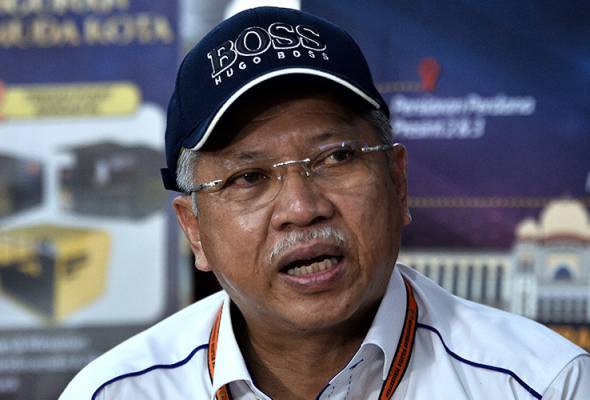 Annuar Musa sahkan dirinya diarah kuarantin Annuar Musa sahkan dirinya diarah kuarantin