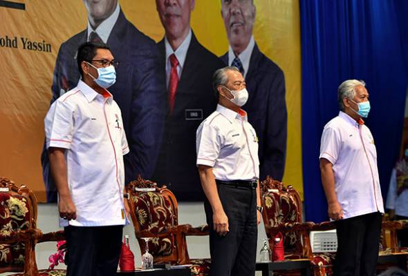 Perak umum RM500,000 kepada Felda Zon Trolak tangani masalah ulat Perak umum RM500,000 kepada Felda Zon Trolak tangani masalah ulat