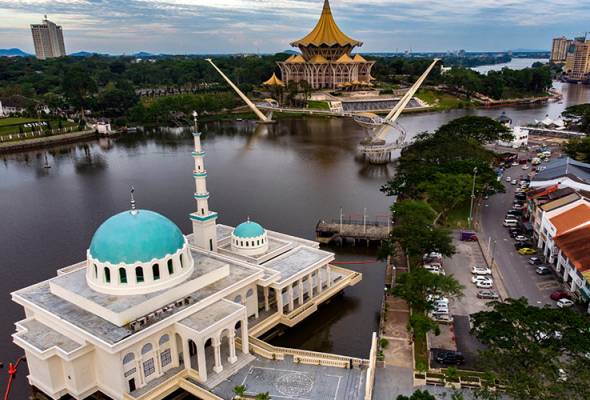 COVID-19: Sarawak tightens travel conditions | Astro Awani