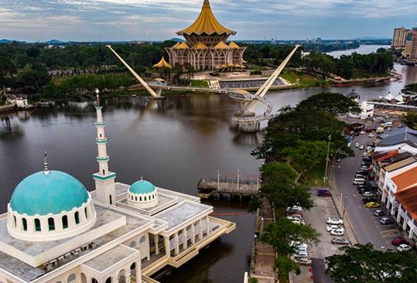 Tiga kes import baharu di Sarawak termasuk jururawat pulang dari Mekah Tiga kes import baharu di Sarawak termasuk jururawat pulang dari Mekah