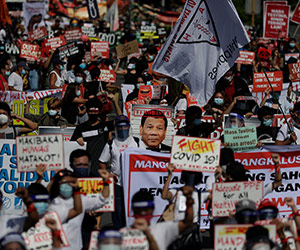 Rakyat Filipina bantah undang-undang anti-keganasan Rakyat Filipina bantah undang-undang anti-keganasan