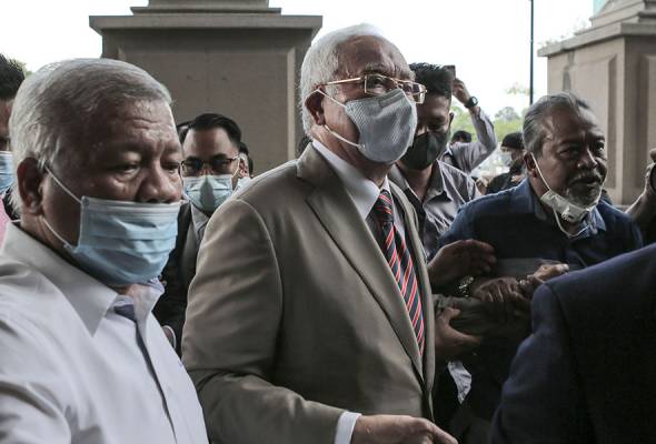'Wallahi, wabillahi, watallahi, saya tidak tahu wang RM42 juta itu' - Sumpah laknat Najib 'Wallahi, wabillahi, watallahi, saya tidak tahu wang RM42 juta itu' - Sumpah laknat Najib