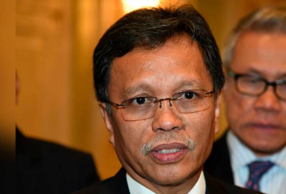 Undang-undang cegah wakil rakyat lompat parti perlu digubal - Shafie Apdal Undang-undang cegah wakil rakyat lompat parti perlu digubal - Shafie Apdal