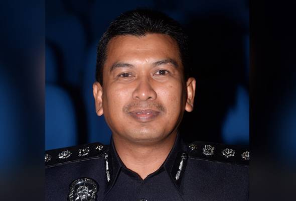 Ketum: Dua penjawat awam antara sembilan lelaki ditahan Ketum: Dua penjawat awam antara sembilan lelaki ditahan