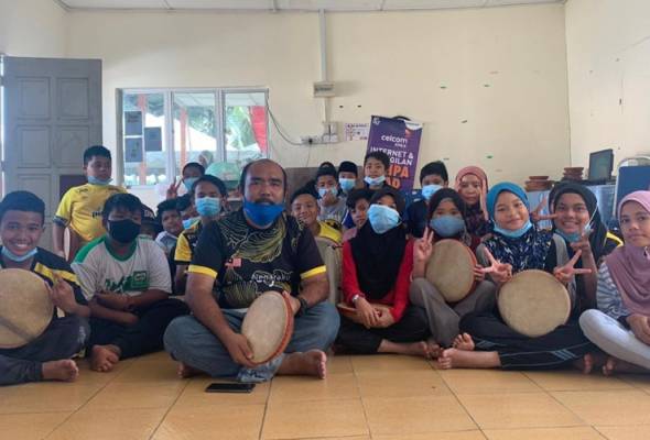 Slim Memilih: Keunikan kompang Trolak Utara diwarisi generasi ketiga Slim Memilih: Keunikan kompang Trolak Utara diwarisi generasi ketiga