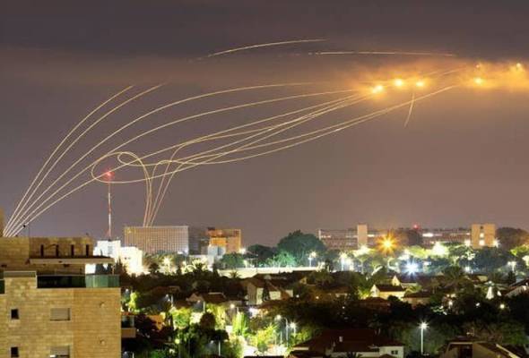 'Hujan bom' terangi malam Awal Muharam di Gaza 'Hujan bom' terangi malam Awal Muharam di Gaza