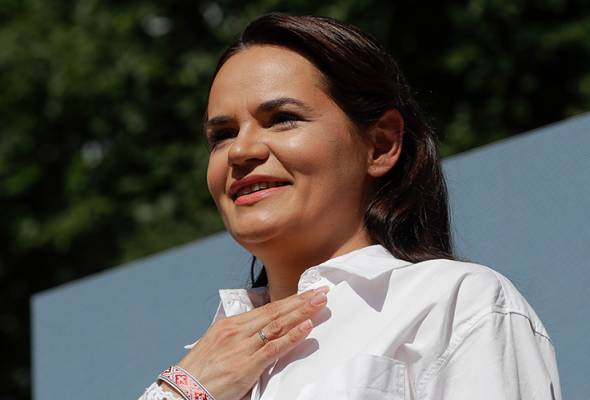 Tikhanovskaya tewas saingan jawatan presiden, dakwa pilihan raya Belarus dicemari penipuan Tikhanovskaya tewas saingan jawatan presiden, dakwa pilihan raya Belarus dicemari penipuan