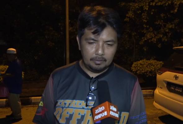 Dia banyak muat naik status berkenaan akhirat - Bapa Dia banyak muat naik status berkenaan akhirat - Bapa