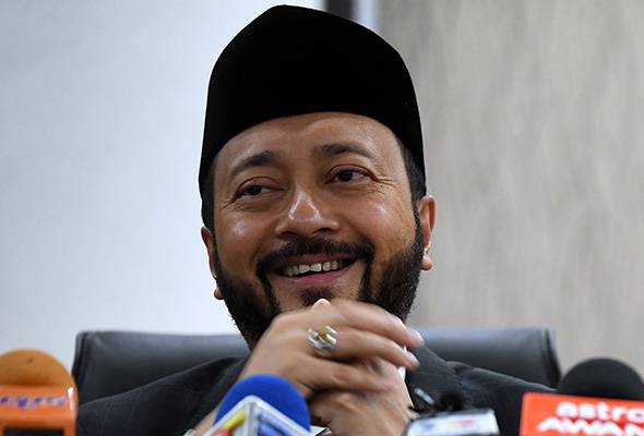 Slim Memilih: Mukhriz sasar tarik sokongan ahli Pas Slim Memilih: Mukhriz sasar tarik sokongan ahli Pas