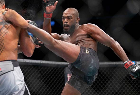 Lepaskan kejuaraan light heavyweight, Jon Jones bakal bertarung di heavyweight Lepaskan kejuaraan light heavyweight, Jon Jones bakal bertarung di heavyweight
