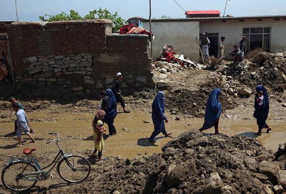 190 maut akibat banjir kilat di Afghanistan 190 maut akibat banjir kilat di Afghanistan